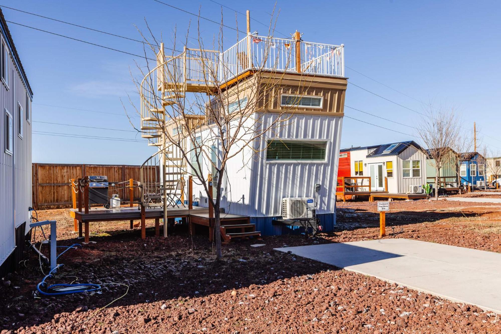 Starboard Tiny Home Apple Valley Ngoại thất bức ảnh